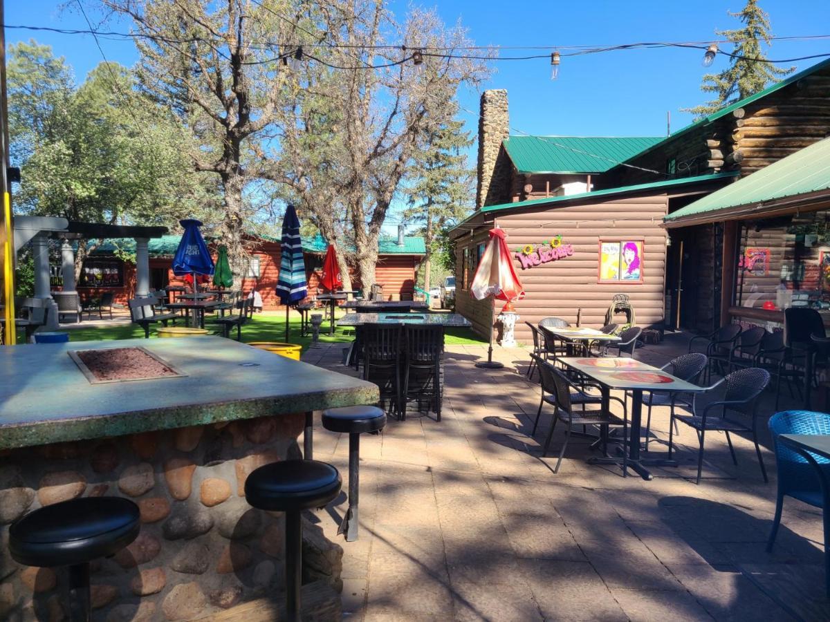 פיינטופ-לייקסייד Lumbermen'S Village מראה חיצוני תמונה