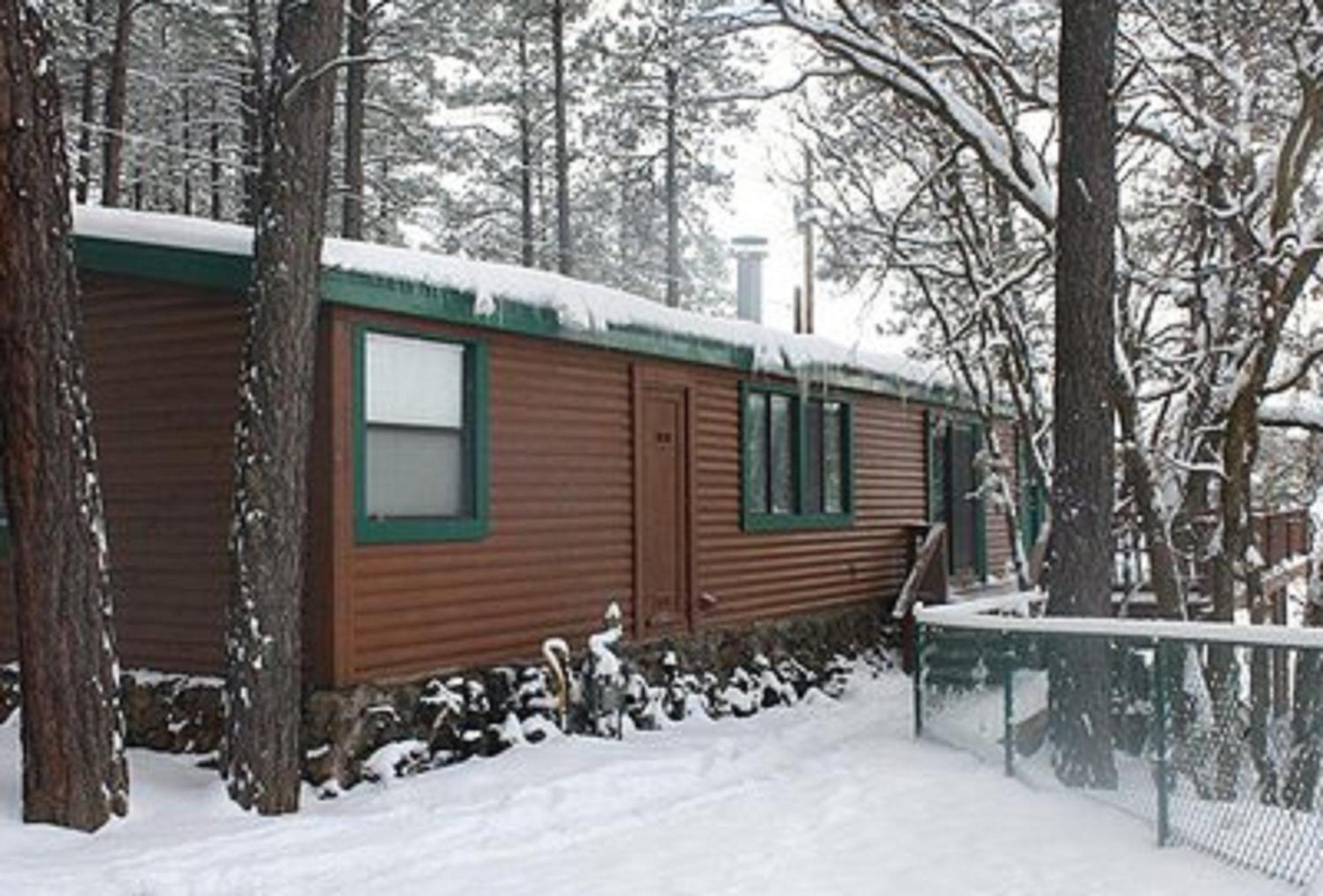 פיינטופ-לייקסייד Lumbermen'S Village מראה חיצוני תמונה