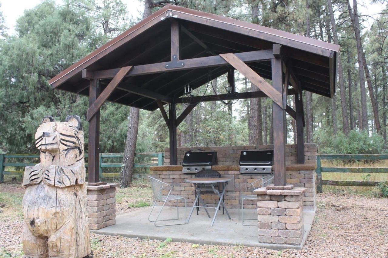 פיינטופ-לייקסייד Lumbermen'S Village מראה חיצוני תמונה